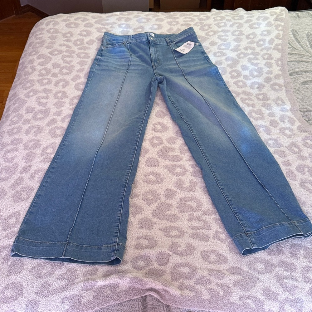 Boot cut jeans